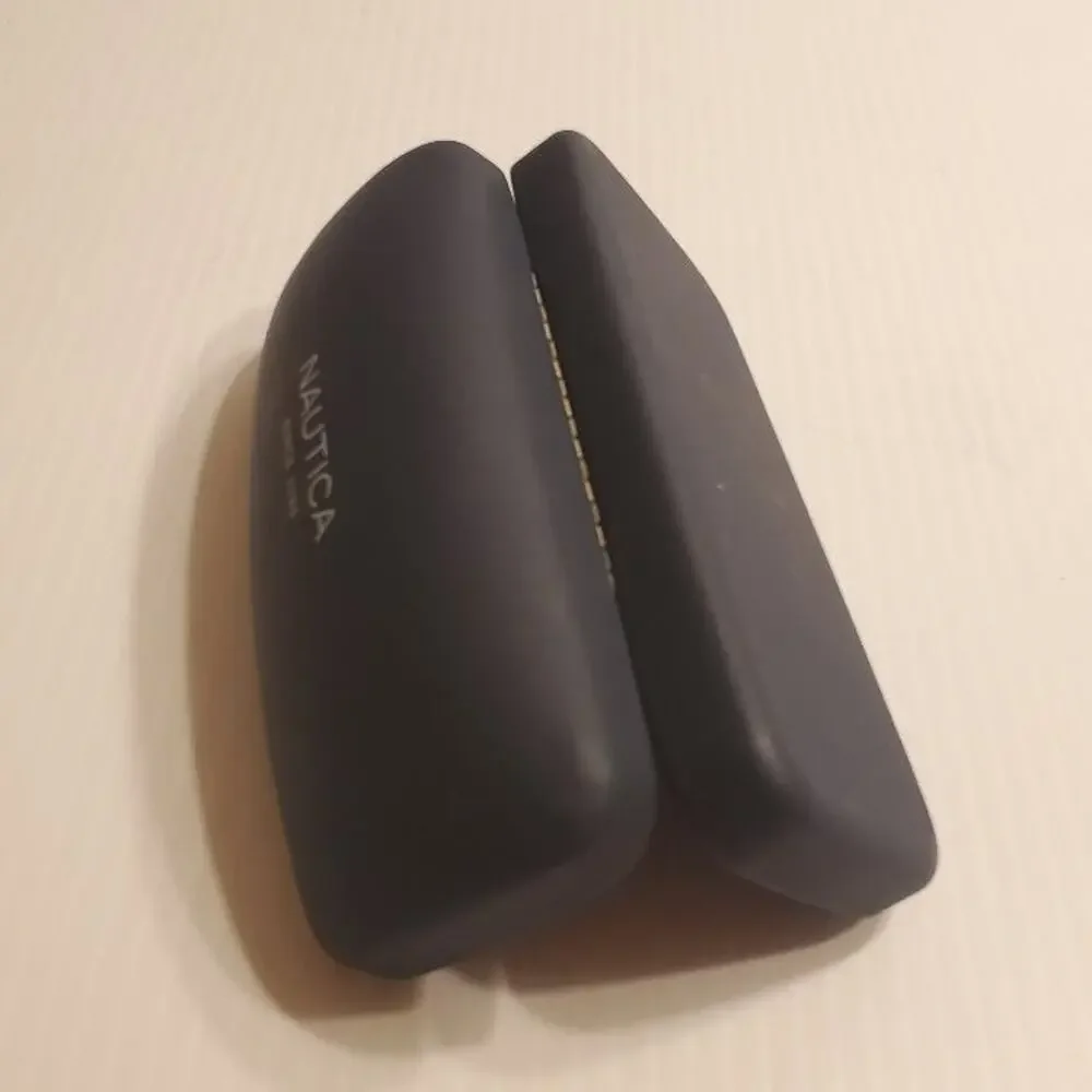 Nautica hard clamshell sunglasses case